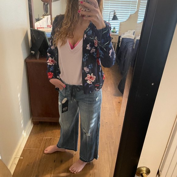 Hi! I'm Tiffany - Picture 8 of 16